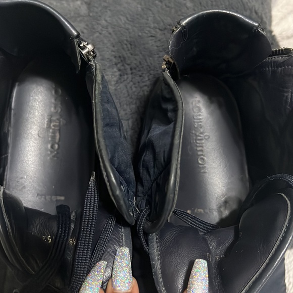 Louis Vuitton * Authentic* high top sneakers… - Picture 5 of 7